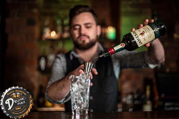 Jameson กับประวัติเรื่องของสูตรเหล้าตามแบบไอริช | สูตรค็อกเทล สูตรเหล้าปั่น